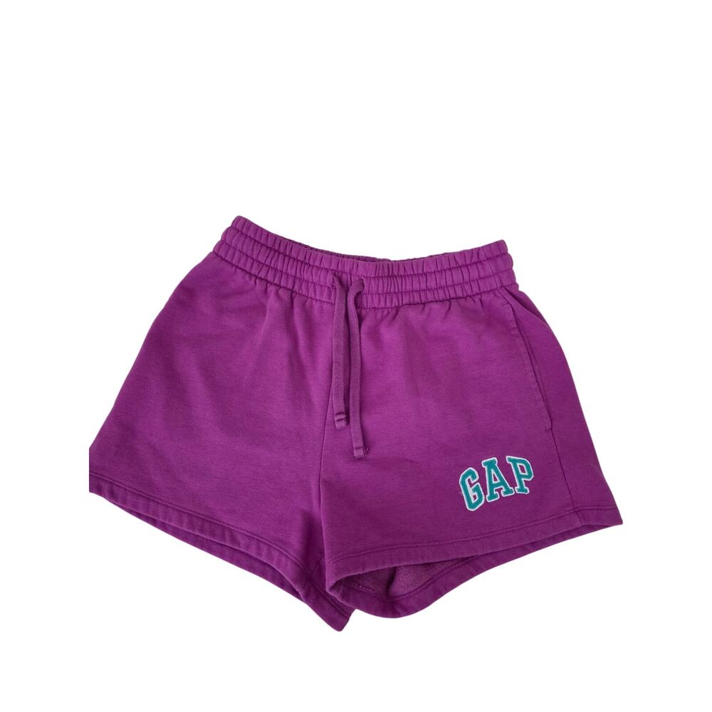 Women's purple GAP shorts with pockets